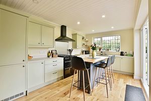 Photo 14- click for photo gallery